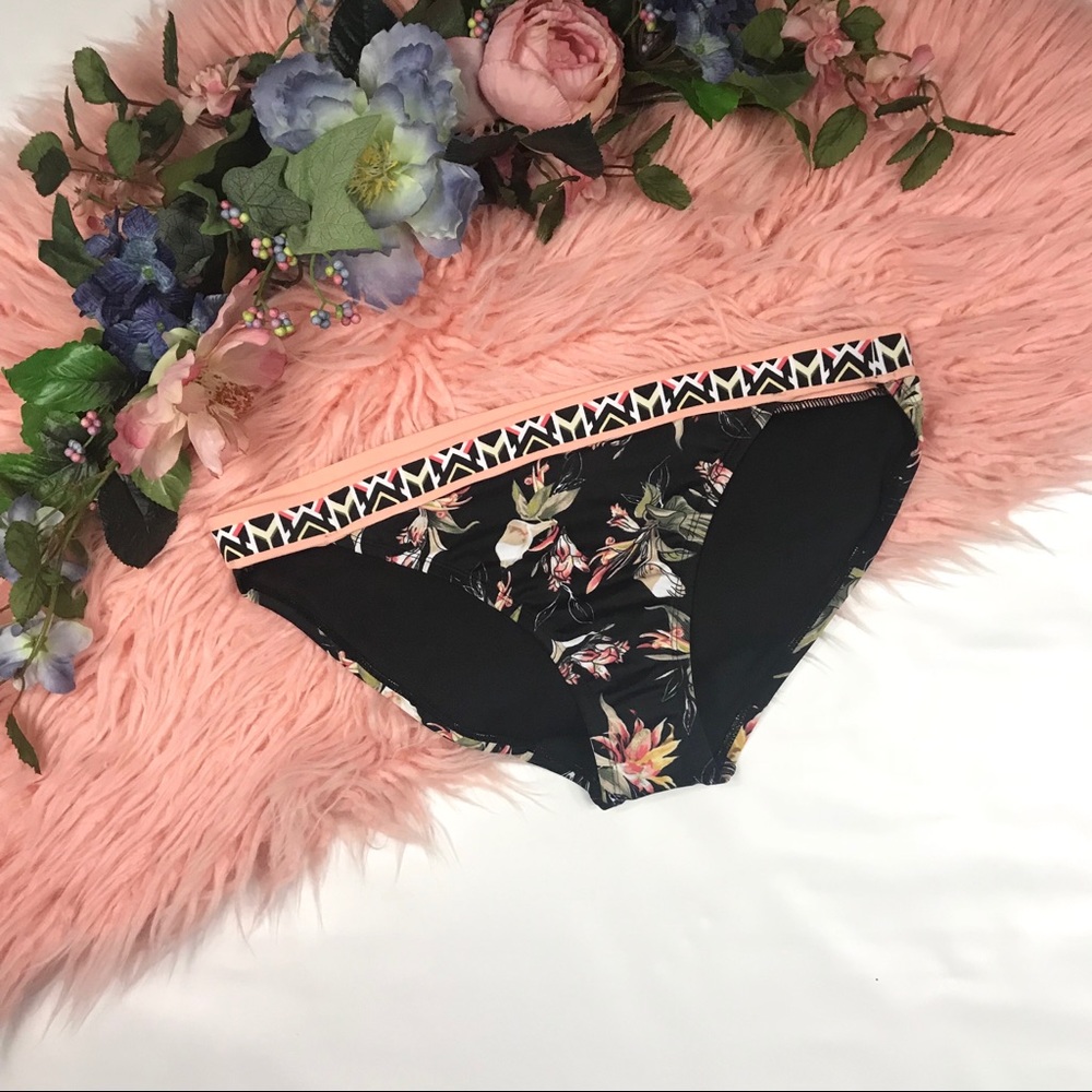 NEW White House Black Market Floral Bikini Bottoms